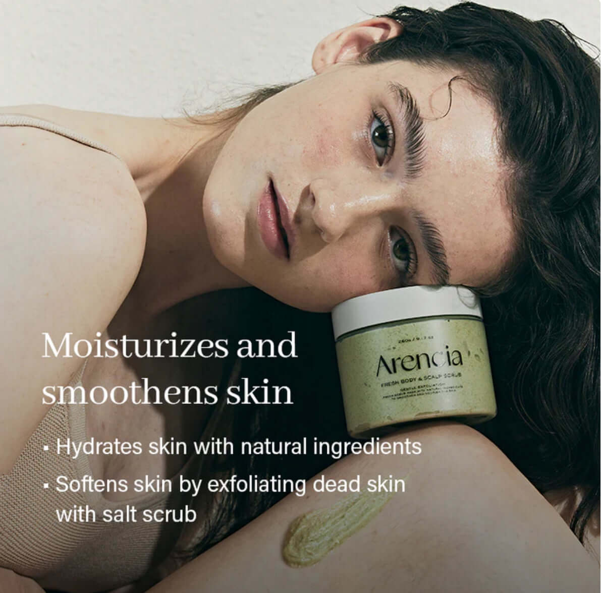 Arencia Fresh Cloud Body & Scalp Scrub-Lavender & Pear moisturizes and smoothens skin, packed in a stylish jar.