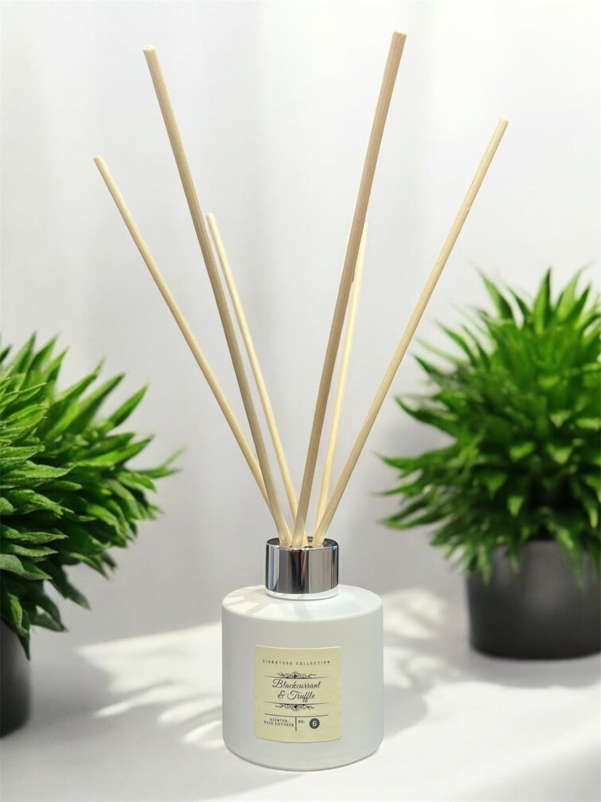 Blackcurrant & Truffle 100ml Reed Diffuser | Luxury Decadent Long-Lasting Fragrance Soulful Candles Uk