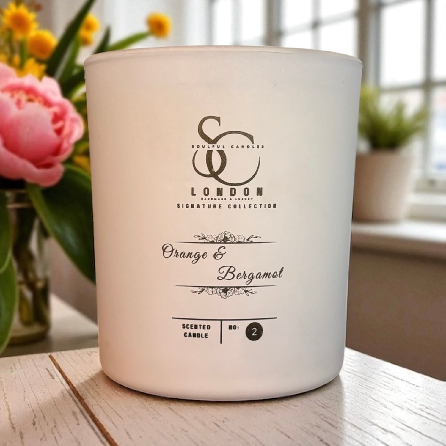 Orange & Bergamot: An uplifting blend of vibrant orange and tangy bergamot. Soulful Candles Uk