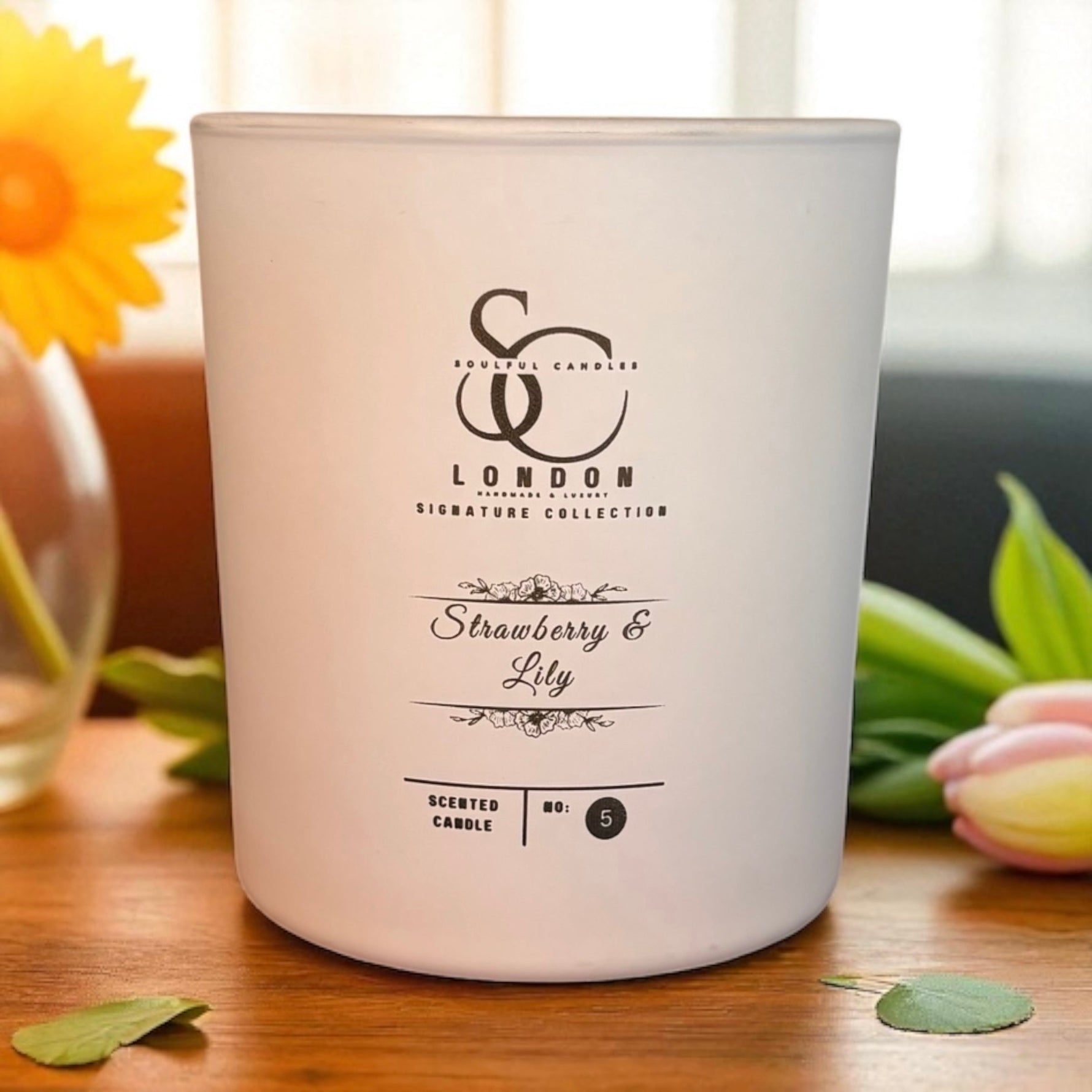 Strawberry & Lily: A fresh and delicate combination of sweet strawberries and soft lily petals. Soulful Candles Uk